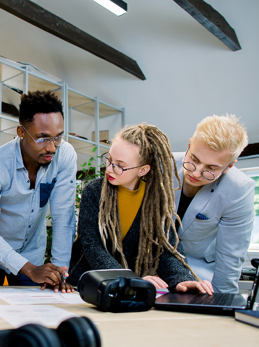 Our custom-built deep learning solutions help you build powerful and intelligent artificial neural network models that are efficient enough to automatically learn complex representations of data.